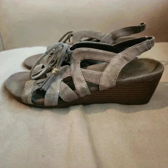 Vionic Kalie Wedge Sandal with Fringe Brown Greige Size 7 - Picture 3 of 7